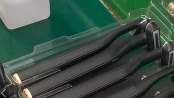 New Upgraded 360 Degrees Rotary Eye Massage Therapeutic Warmth Face Massage Red LED Light 5-in-1 Skincare Tool Wand - Image 2